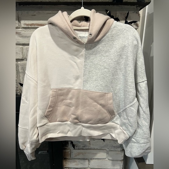 Abercrombie & Fitch Cropped Color Block Sweatshirt Sz L - Picture 3 of 5